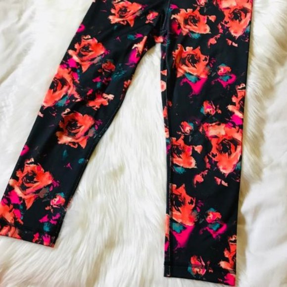 90 Degree Reflex Floral Print Cropped Leggings, M - Picture 8 of 8